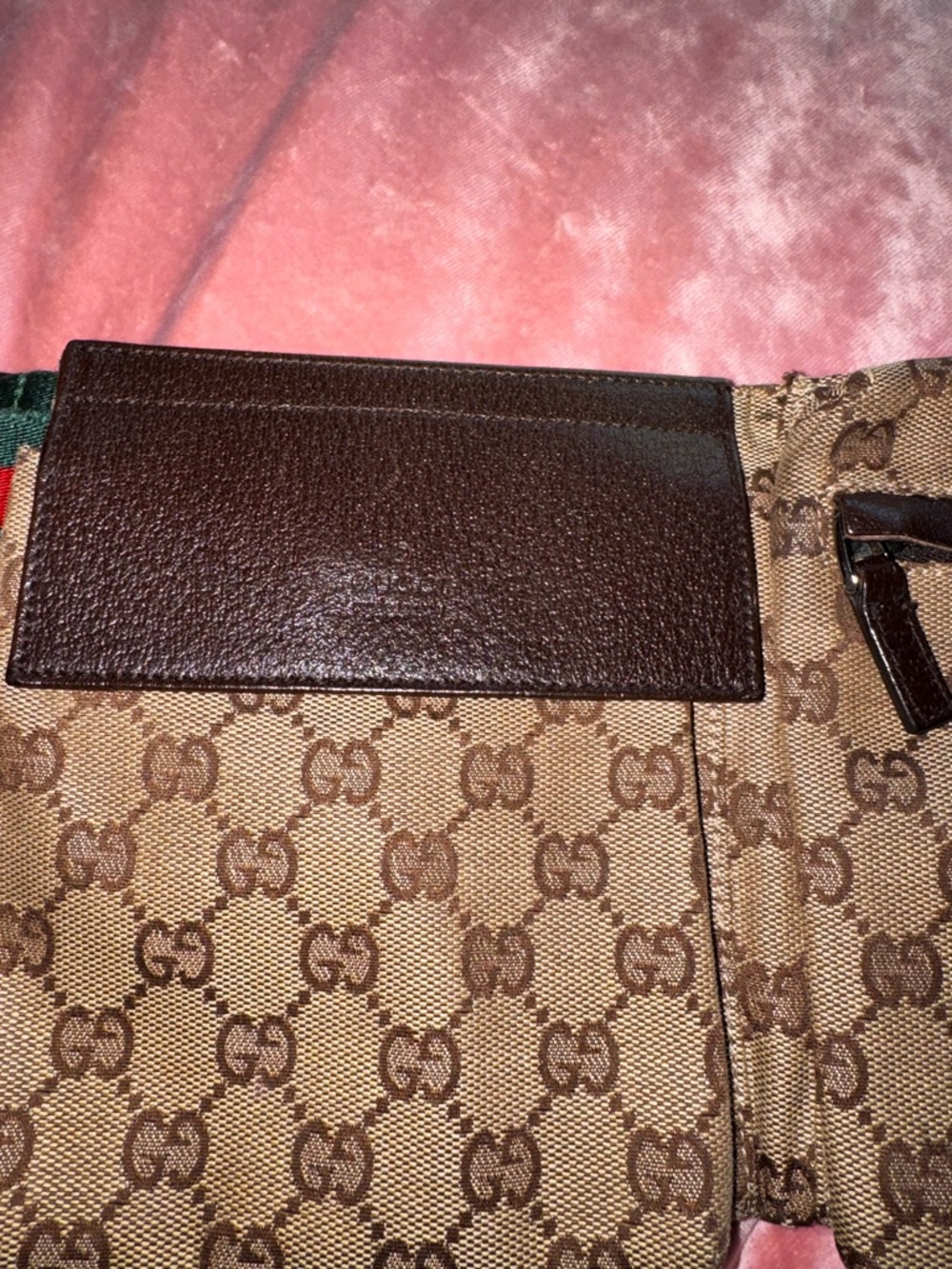 Gucci Sherry GG Supreme Canvas Waist Bag in Beige with Green-Red Web Strap - Picture 3 of 9